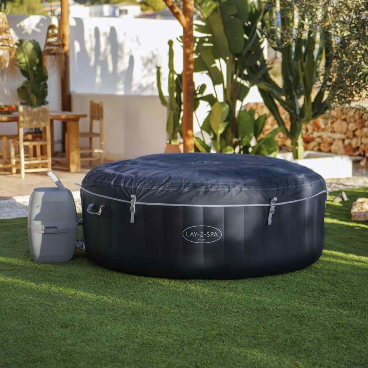 Lay-Z-Spa® Miami AirJet™ 2-4 Person Inflatable Hot Tub