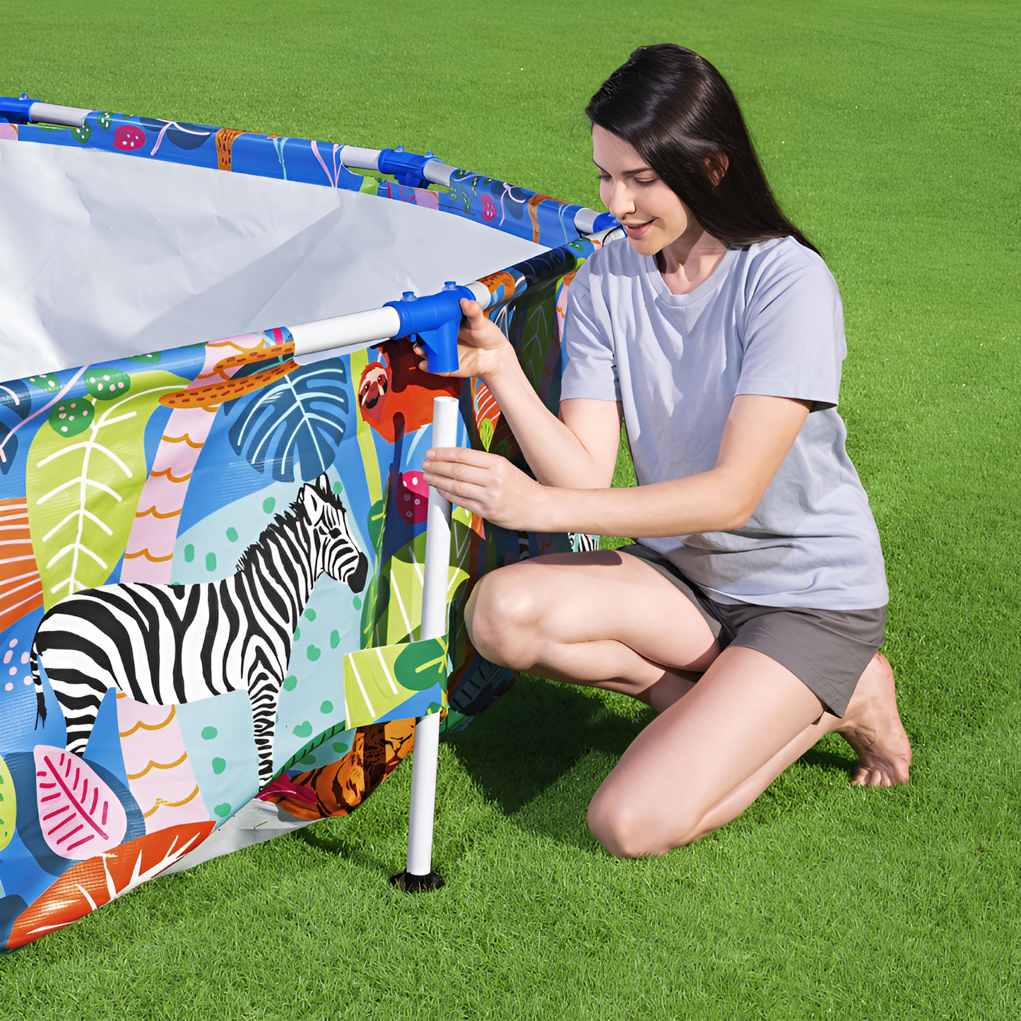 Piscina Infantil Bestway Steel Pro Desenho de Animais Coloridos 305 x 66 cm